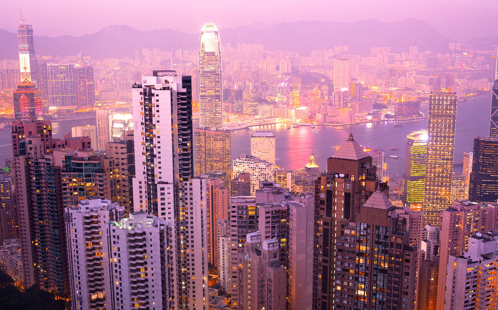 #ThePearlGirlGuide to.....Hong Kong