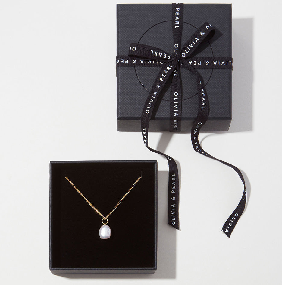 Oh So Bold Pearl Necklace