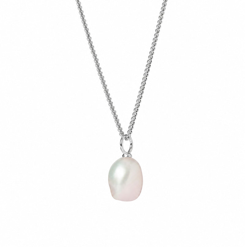 Oh So Bold Pearl Necklace